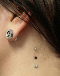 Piercing Microdermal Mujer 2