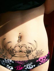 Tatuaje Vientre Sexy 2