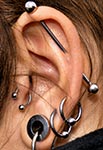 Piercings oreille multiple